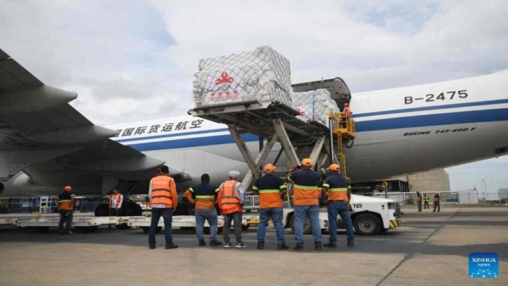 Llega a Venezuela primer lote de ayuda humanitaria china tras los terremotos