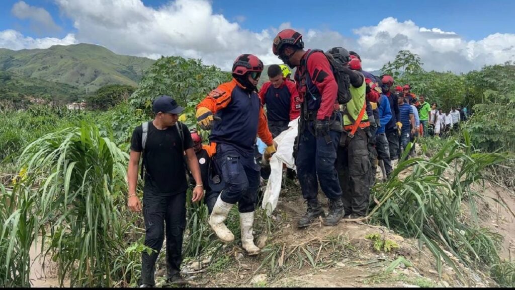 Ubican el cuerpo del hombre que fue arrastrado junto a su pareja por el río Aragua